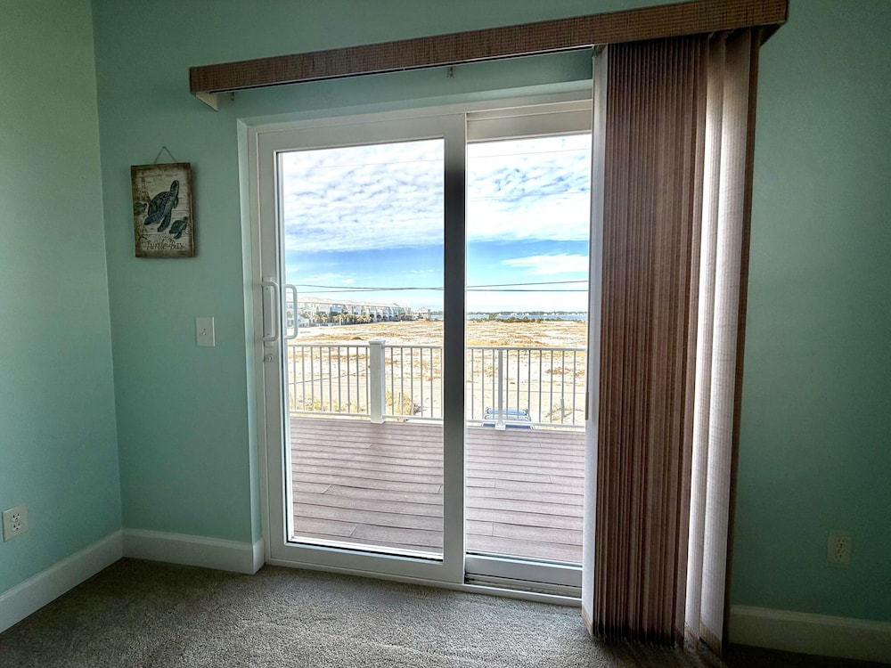 Seaside Bungalow 1 Bedroom Home