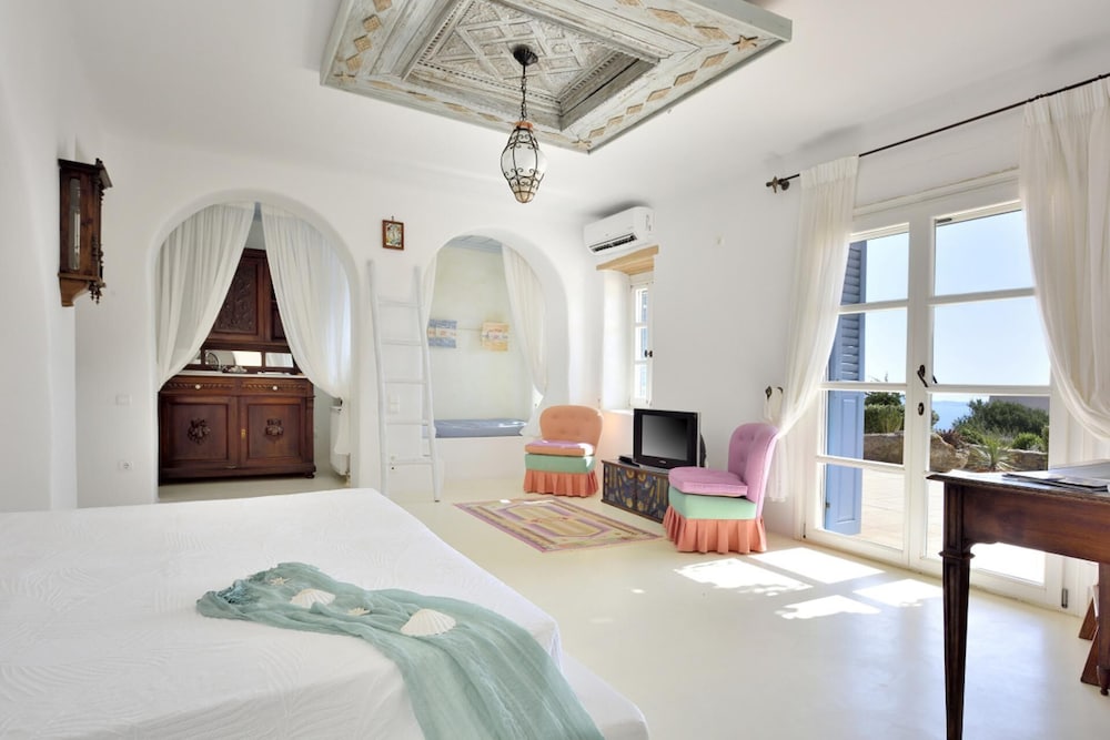 Immaculate 5-bed Villa in Klouvas - Villa Alkmini view 5