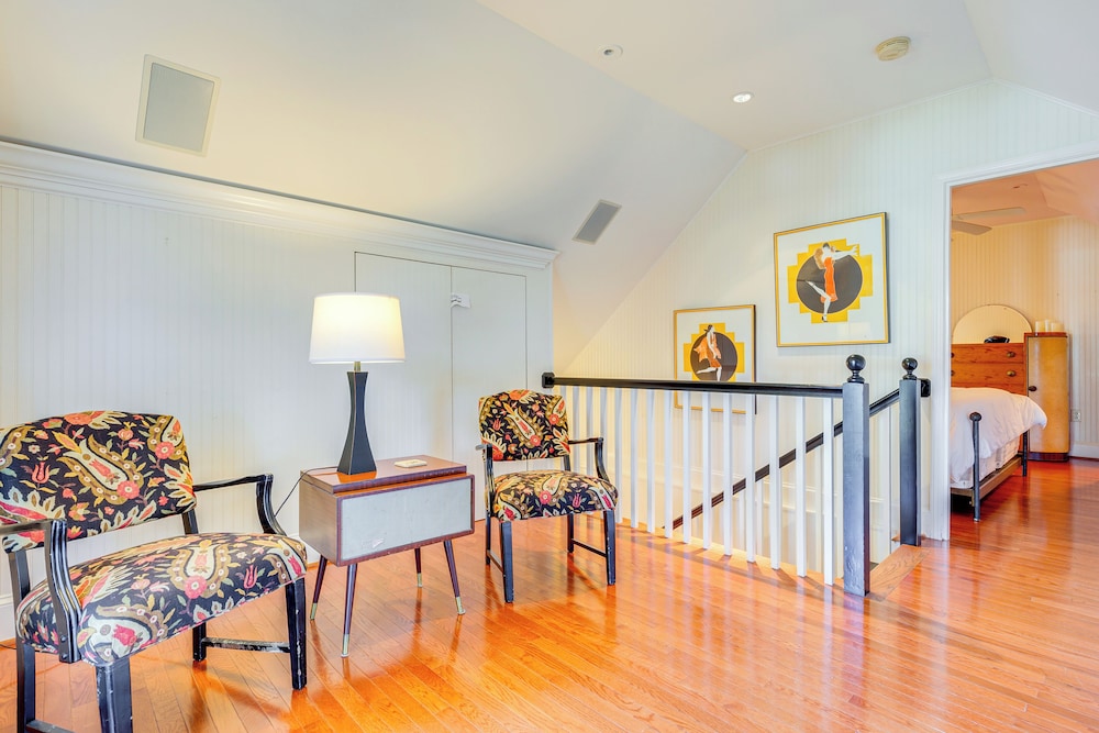 Walkable Home Near Beach & Downtown Fairhope!