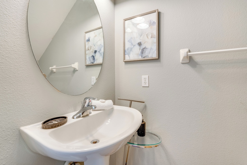 Luxury Championsgate Home Near Disney Parks!