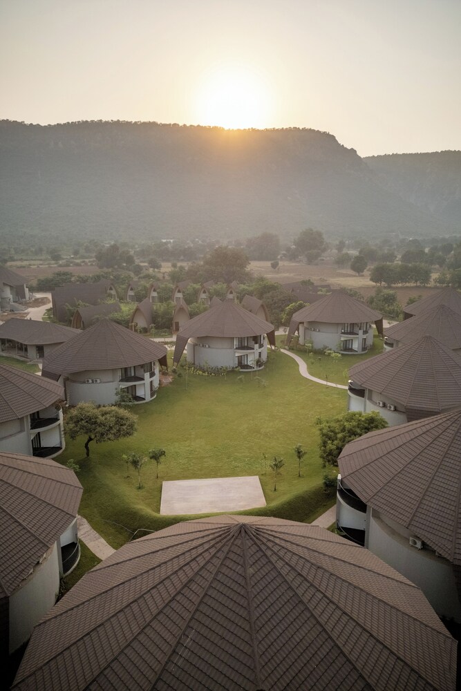 Ananta Spa & Resort Ajabgarh
