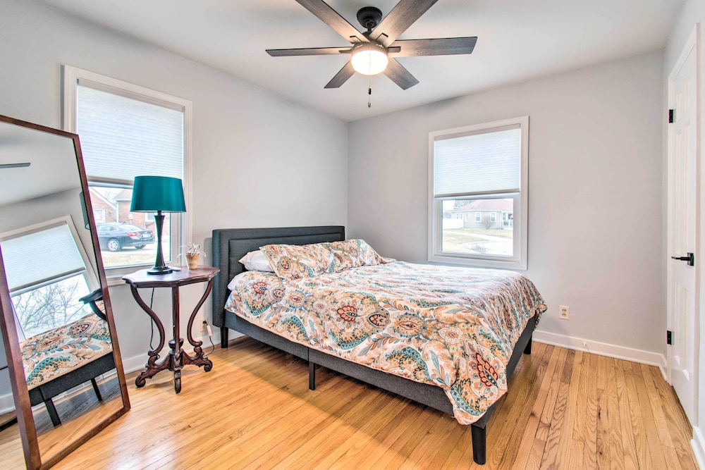 Miscellaneous Market Vacations - Pet-friendly Uptown Normal Home: Steps to ISU - Property Image 3