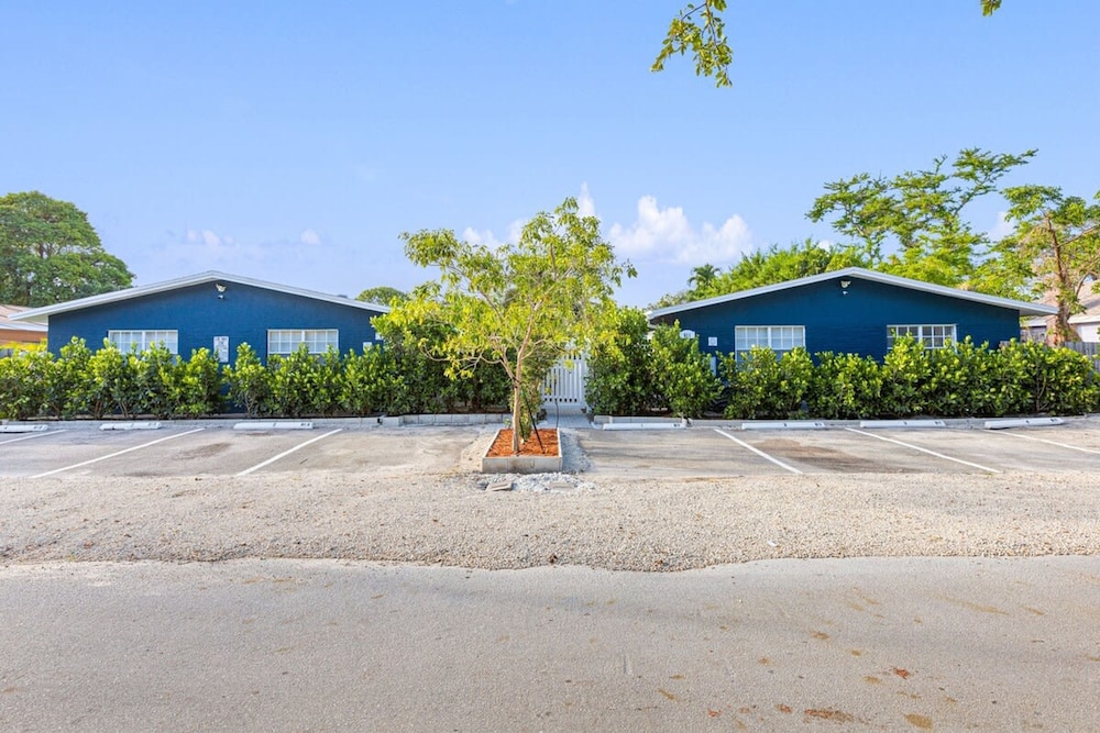 Bright and Spacious 2 BR Apartment