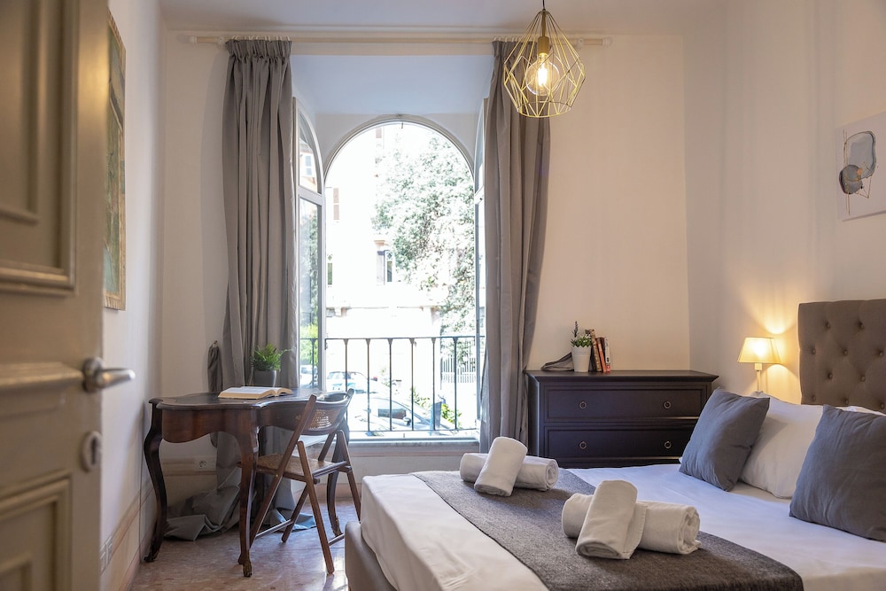 Angelico Apartment