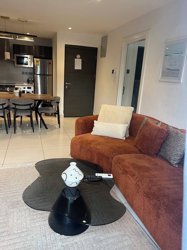 Embassy Gardens premier home