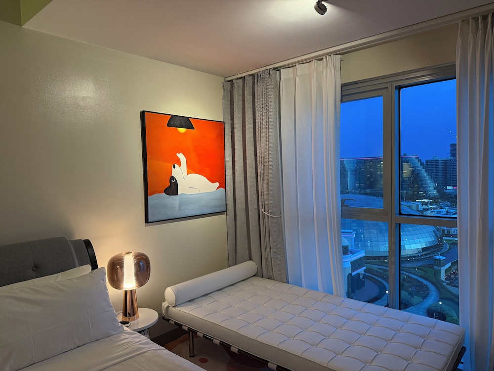 Luxurious European Style Penthouse Modern Apart ment Cross City of Dreams OKADA SOLAIRE MOA Airport
