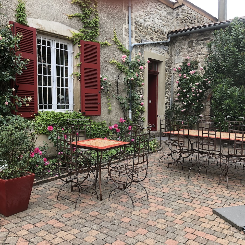 Villa Rhôna