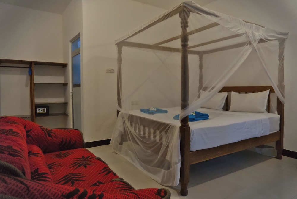 Cocolala Beach House view 5