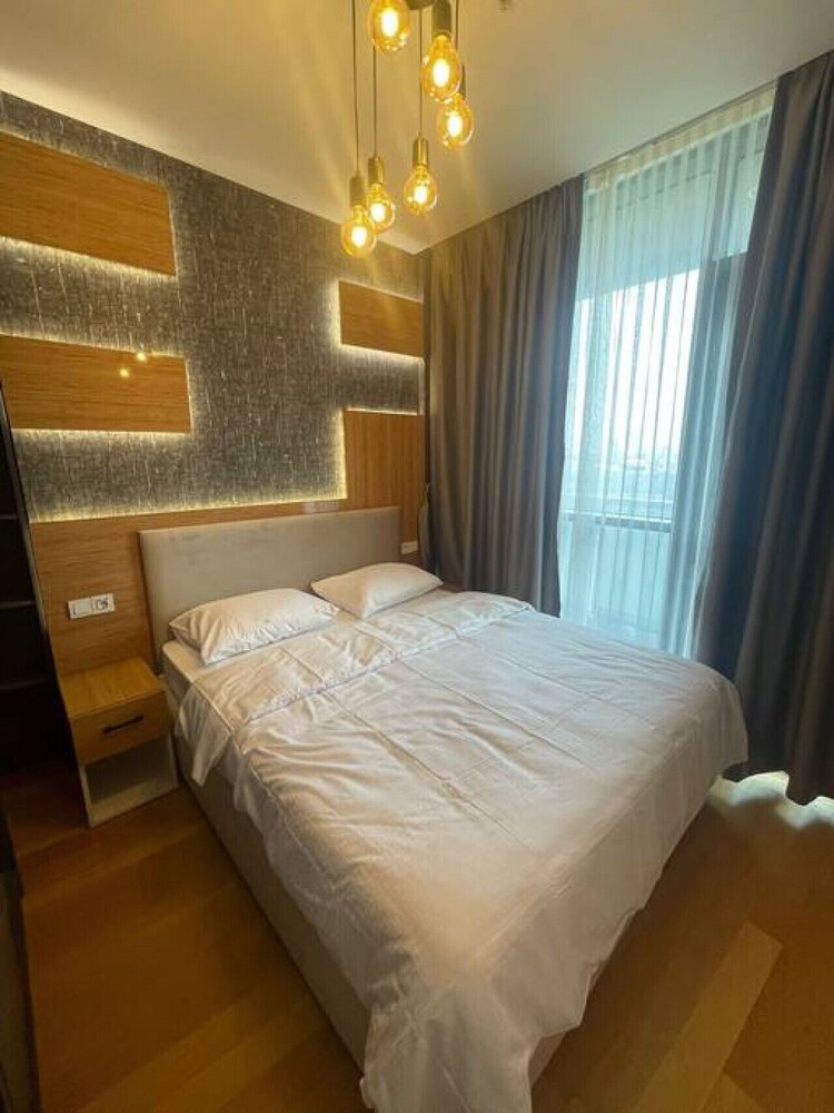 Stylish1 1 Apartment in Batisehir Near Mail of IST