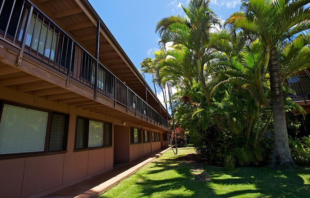 Maui Sands #6e 1 Bedroom Condo by RedAwning