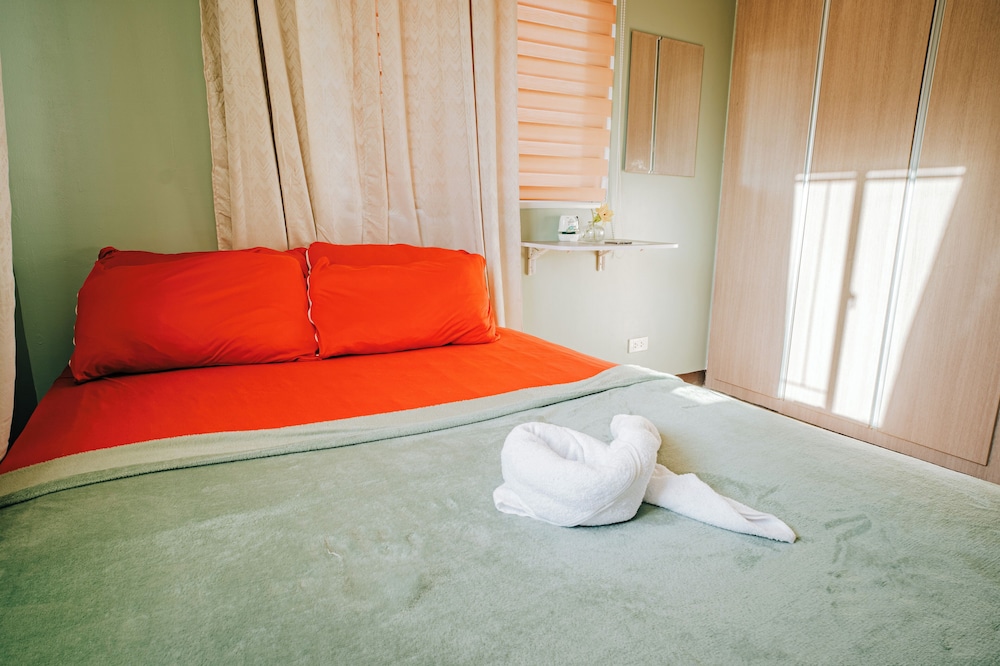 🌿 Stylish & Serene Stay in Davao City 🌿