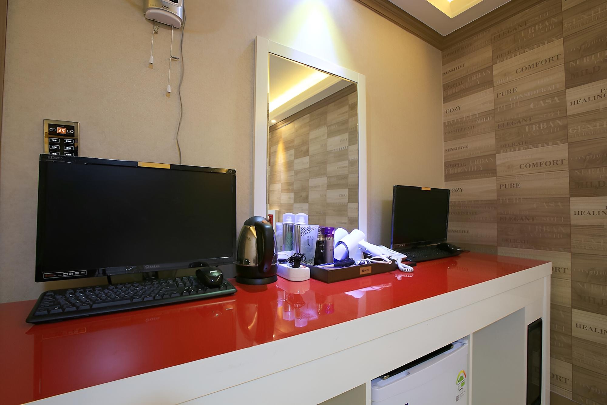 Photo 9