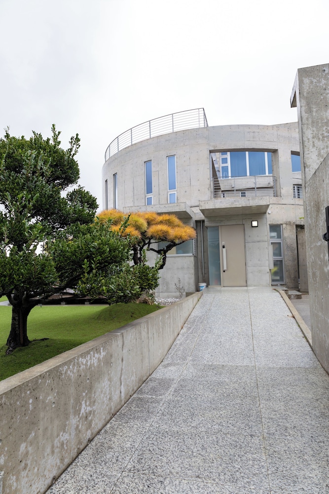 Urban View Villa