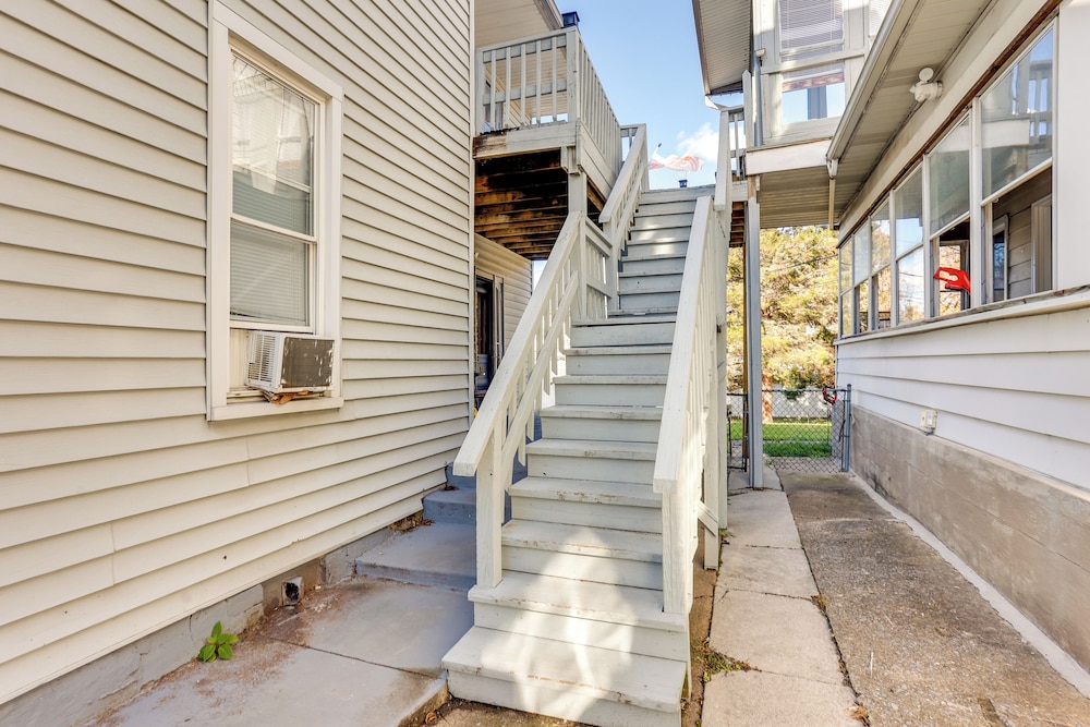 HBG Apt ~ 3 Mi to Downtown & River!
