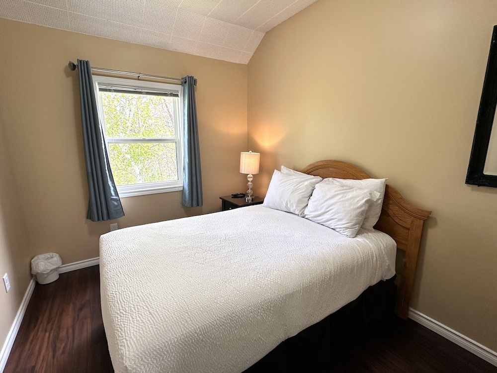 Skyline Cabins