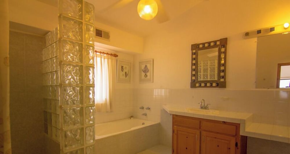 Playa Encanto Scenic Gem Ocean Front Home