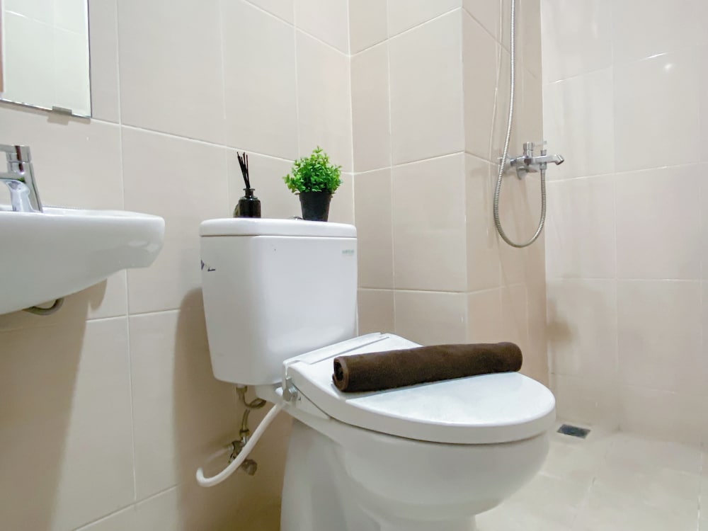 Urban Modern Studio Apartment Oasis Cikarang