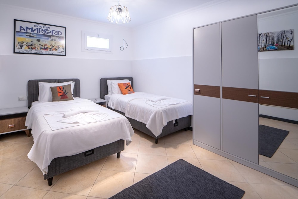 Fully Furnished Stylish Flat in Mugla view 4