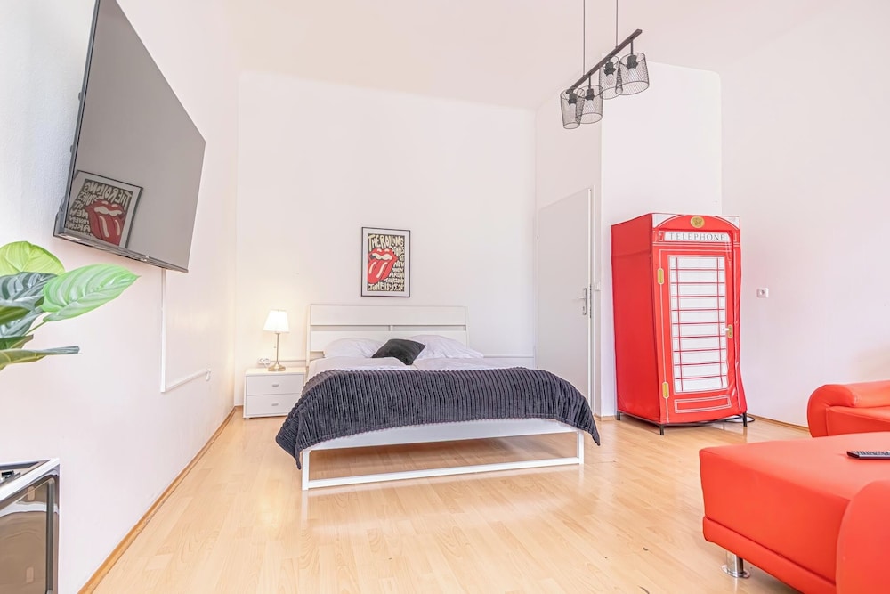 Affordable 3BR Apartment Rathausplatz