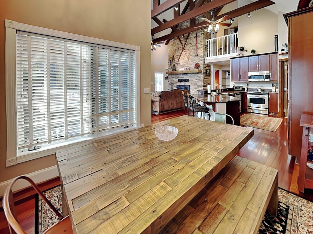 A Lakefront Paradise by Taylor Made Deep Creek