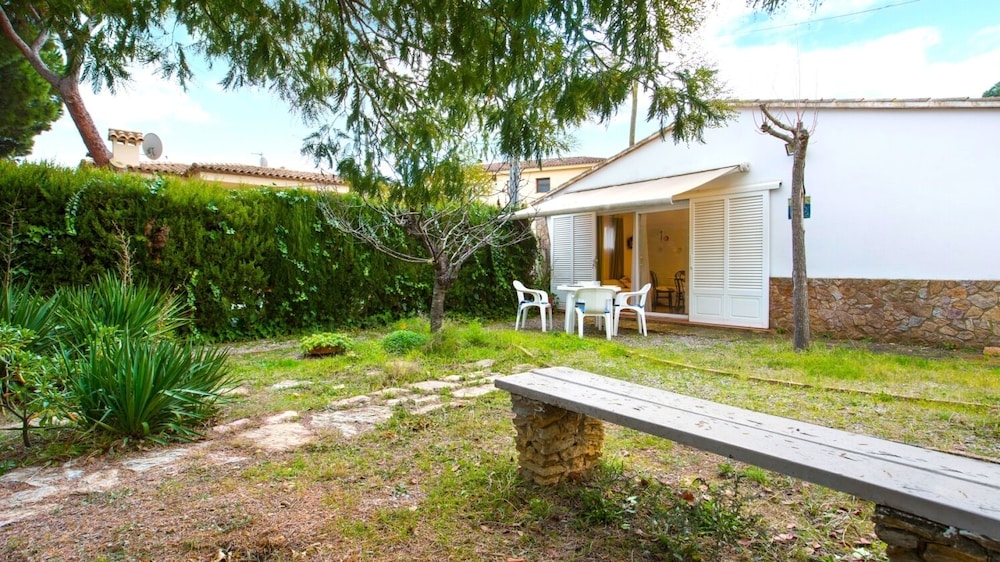 Sirena in Llafranc With 1 Bedrooms and 1 Bathrooms