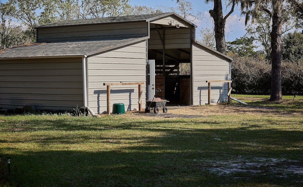 Pleasant Days Lodging Southwest Cottage
