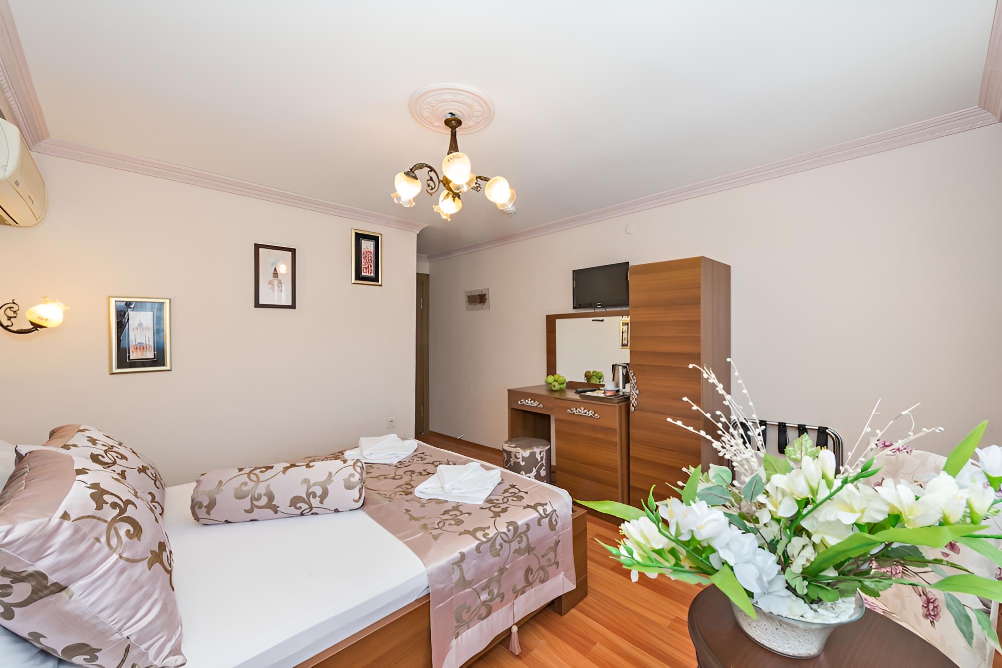 Turgut Hotel