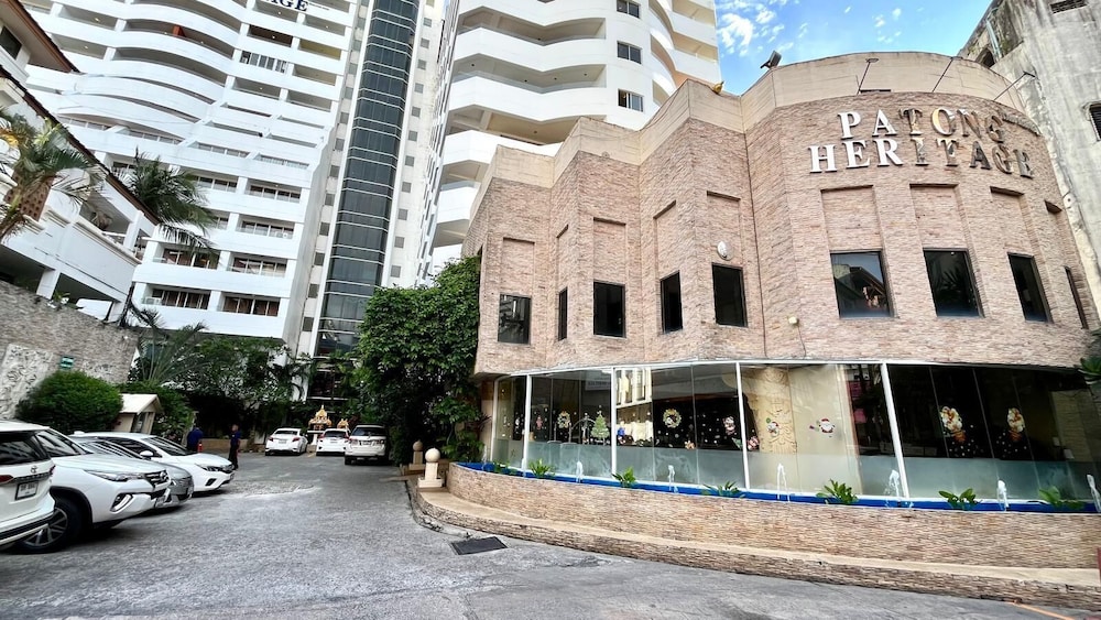 Heritage - Modern Studio Shared Pool, City Centre