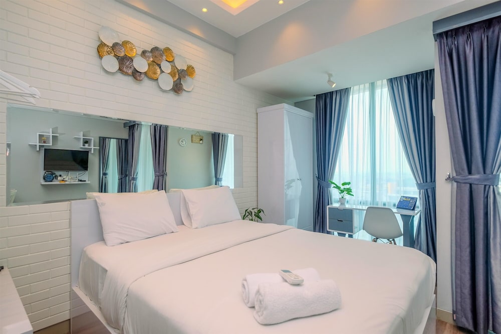 Modern Studio At Lrt City Bekasi Apartment
