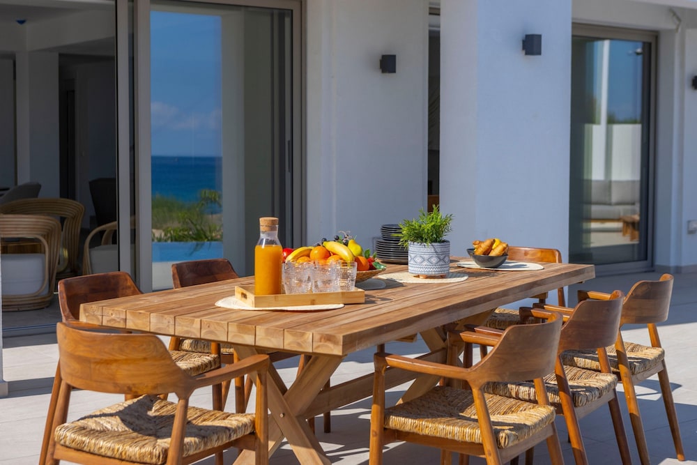 Protaras Beachfront Villla Mimosa
