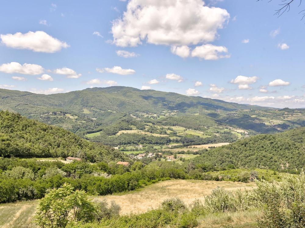 Attractive Farmhouse in Tuscany With Swimming Pool view 3