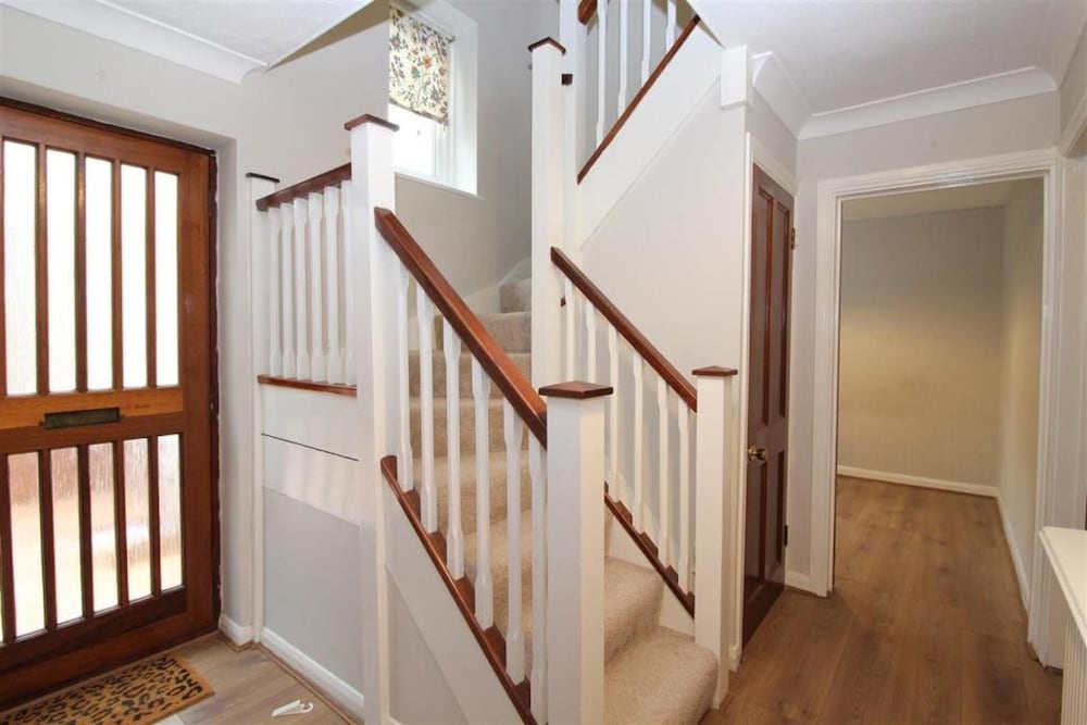 St Albans Spacious Party House