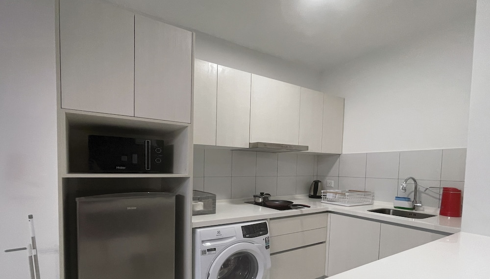 Chambers Residence, Sunway Putra Mall