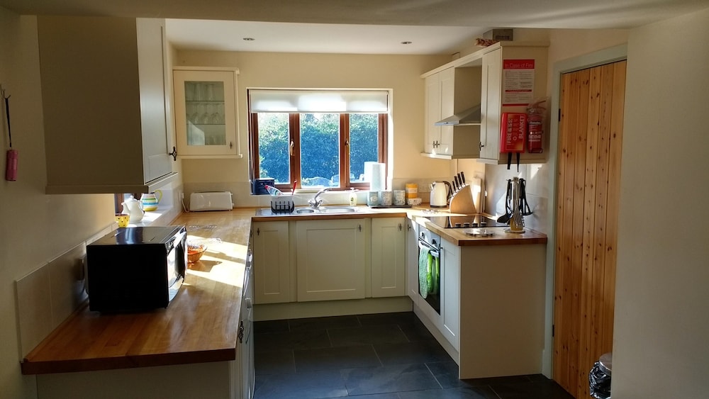 Honey Cottage view 5