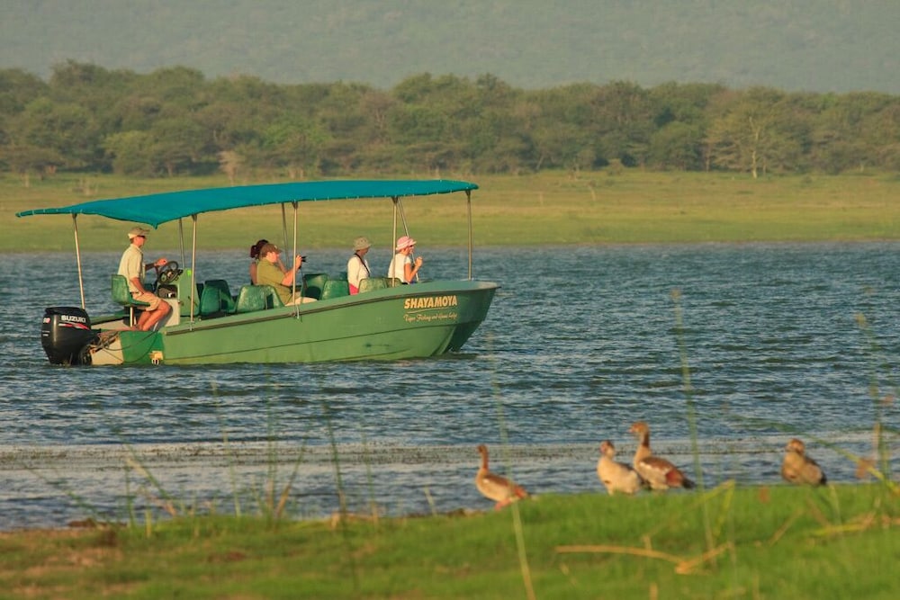 Shayamoya Tiger Fishing and Game Lodge