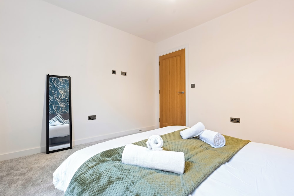 Camden Drive City Apartment