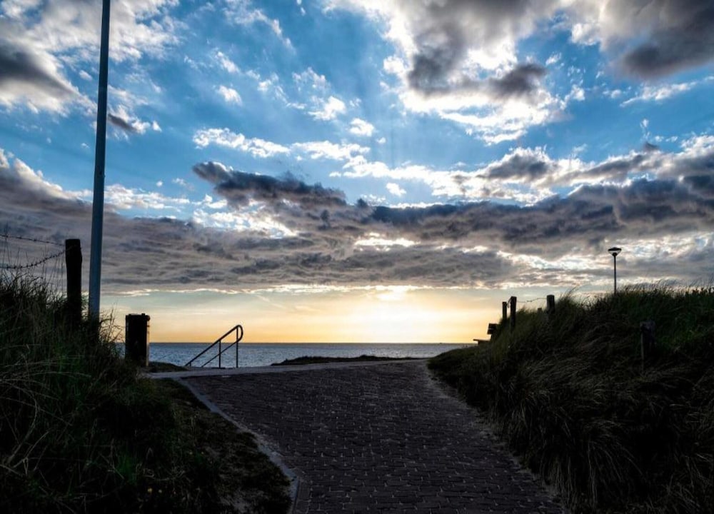 Romantic Stay Near Zoutelande