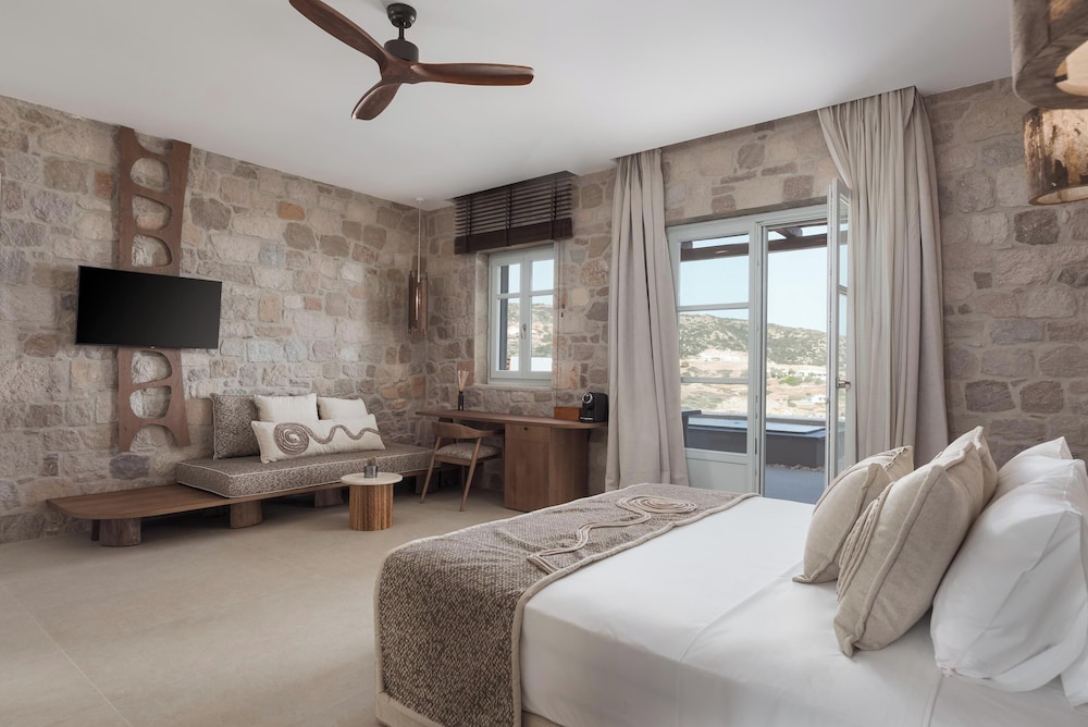 Horizon Suites Milos