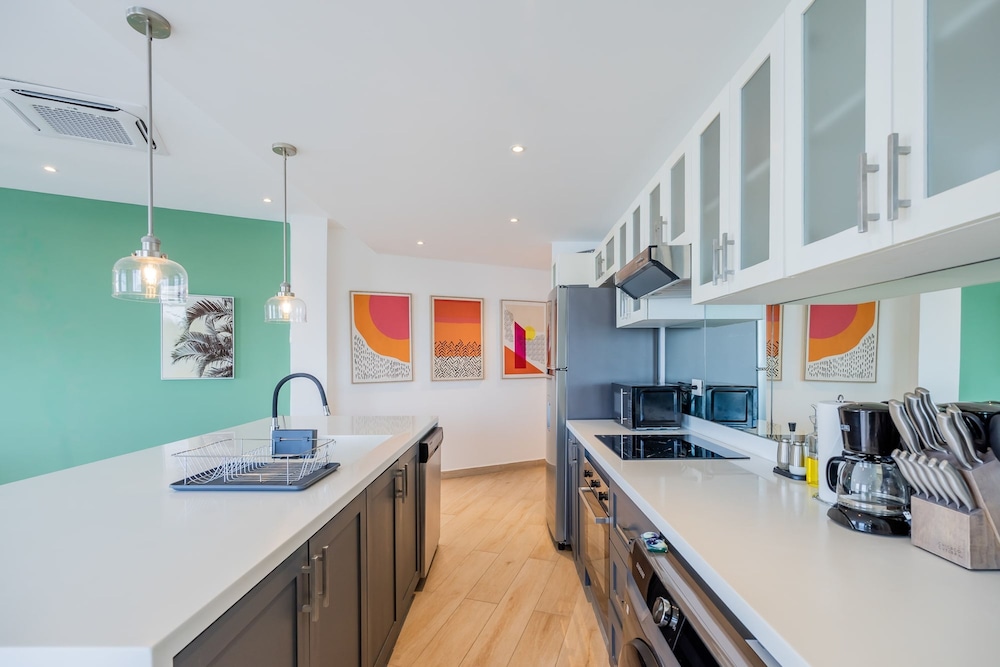w Fantastic 1BR w Modern Balcony in Panama