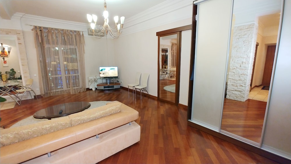 Kyiv Apartments