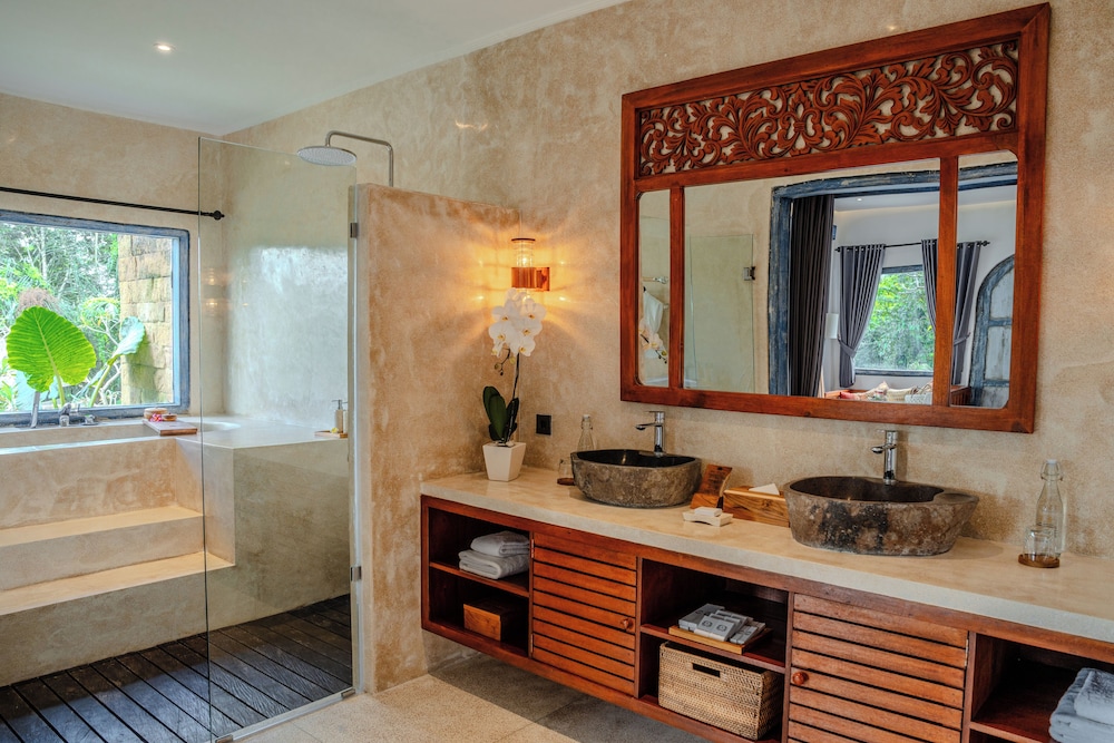 Hoshi Jungle Resort by Dhananjaya Hospitality