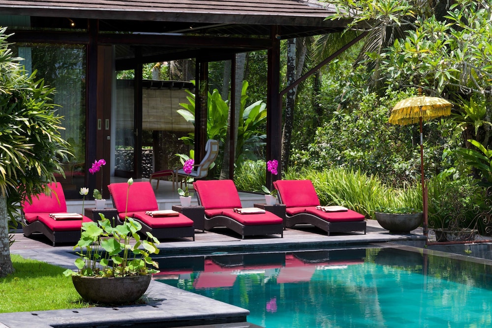 Villa Crystal Castle