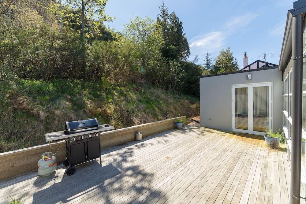 Gemini Lake View Villa