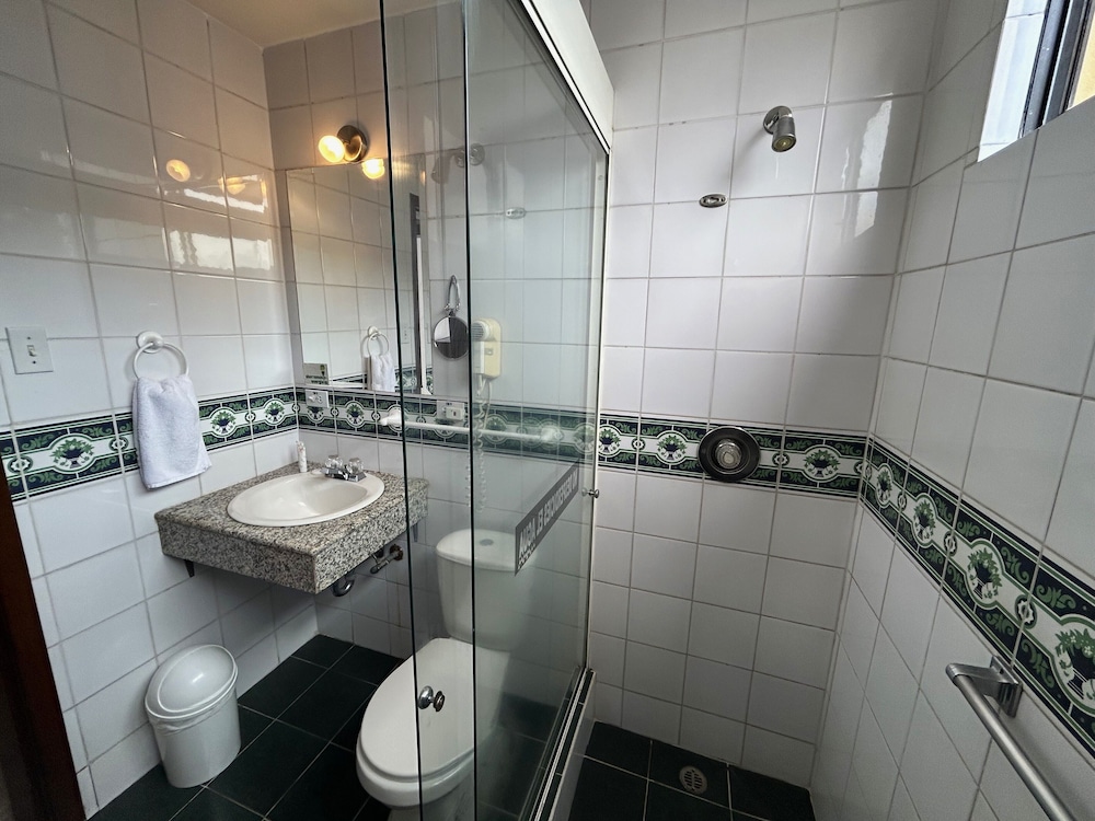 Stanford Suites Hotel