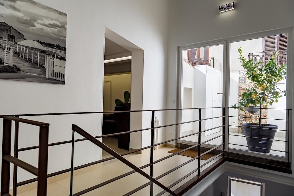Le Maestranze Deluxe Rooms view 2