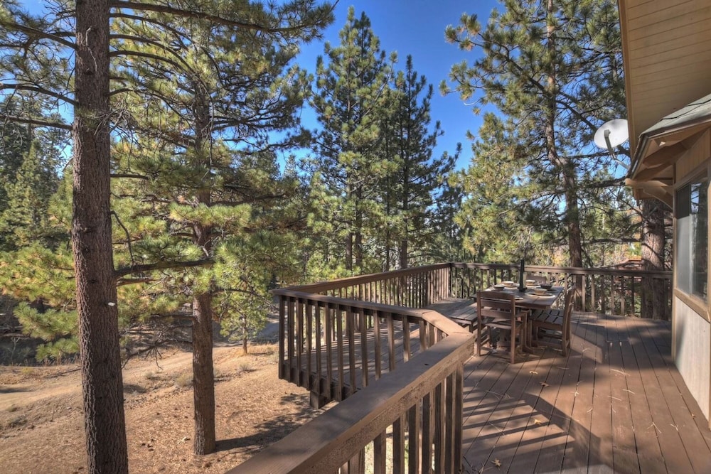 Everwood Serenity Treehouse