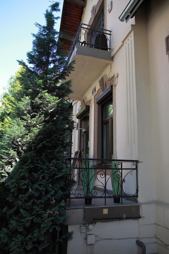 Willa Retro hostel view 5