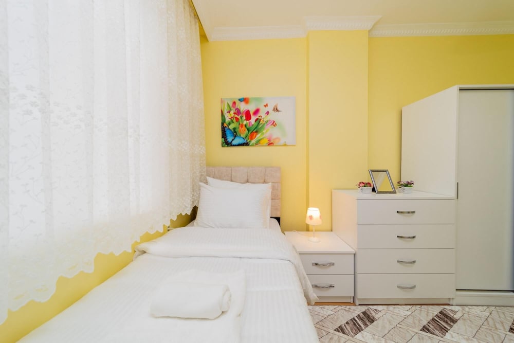 Central Fully Furnished Flat in Antalya Kepez