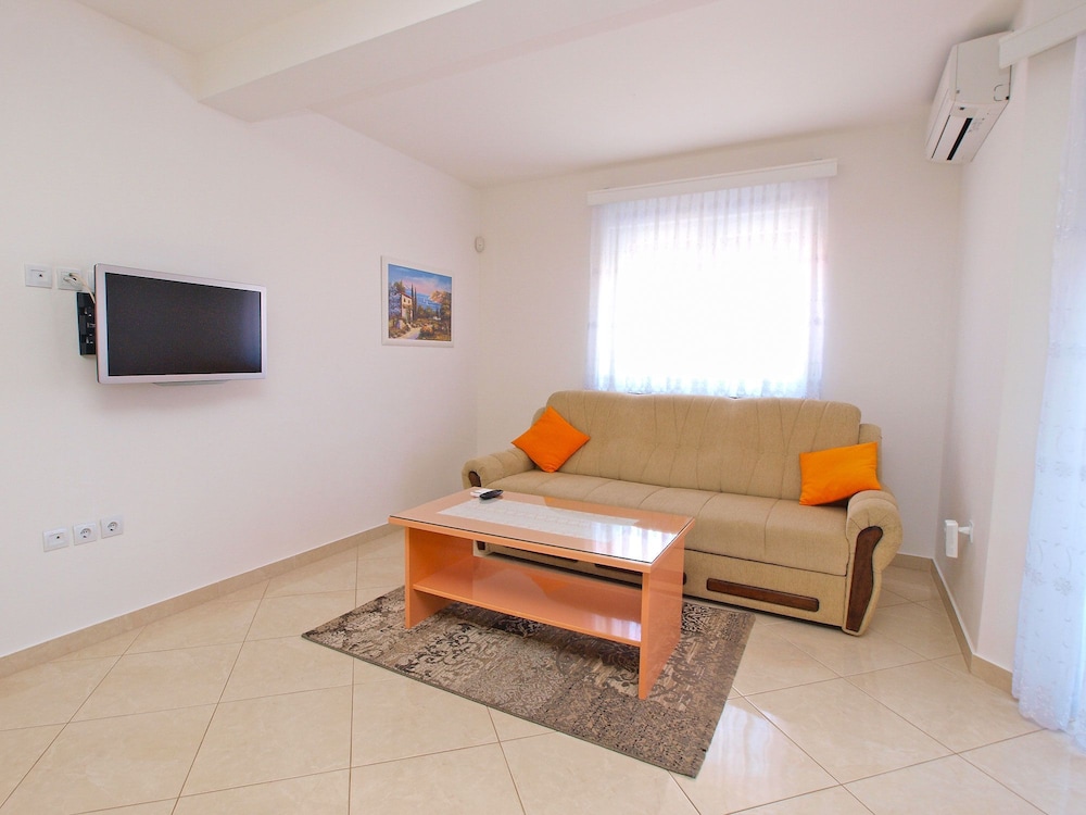 Apartment Marko 396