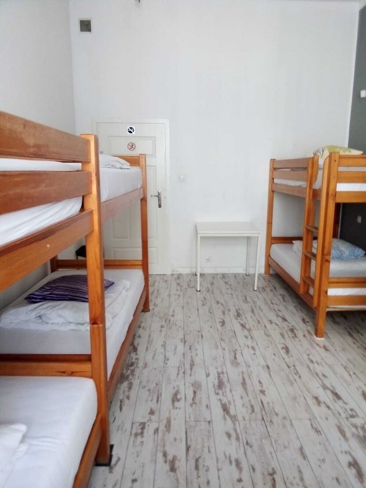 Hostel Chmielna 5 Rooms & Apartments